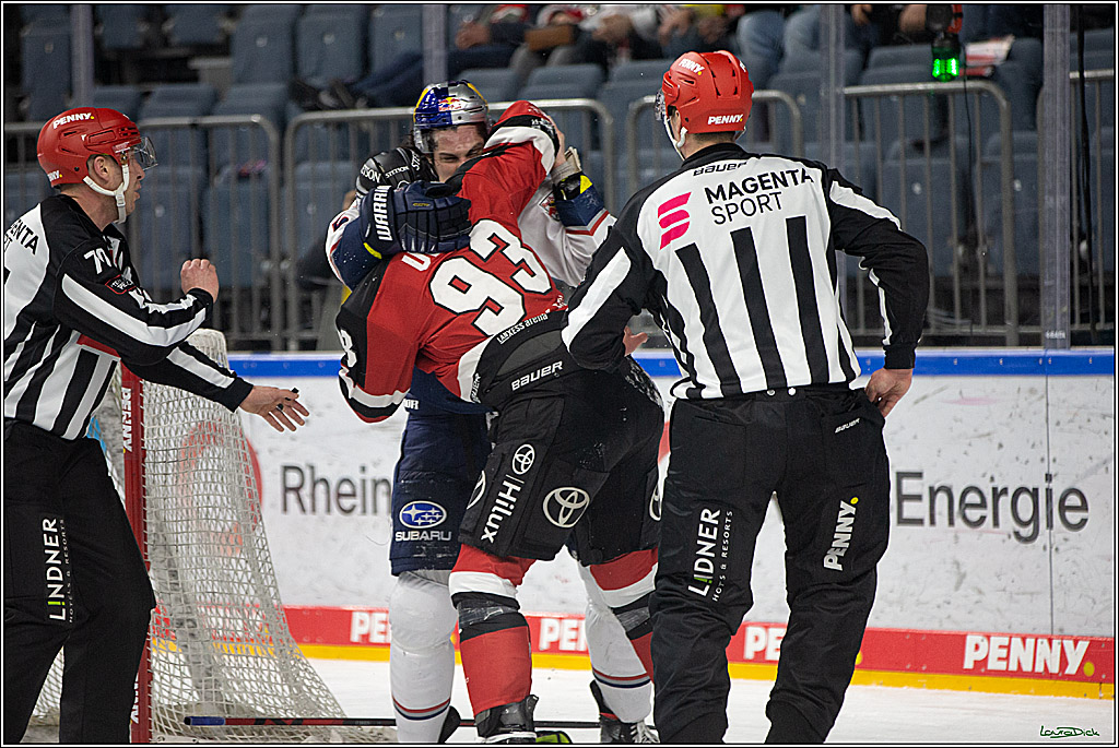 PENNY DEL;  Koelner Haie - Red Bull Muenchen; Koeln, 18.02.2022